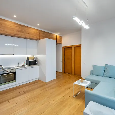 Cozy Mcdonalds By Polo Apartment *